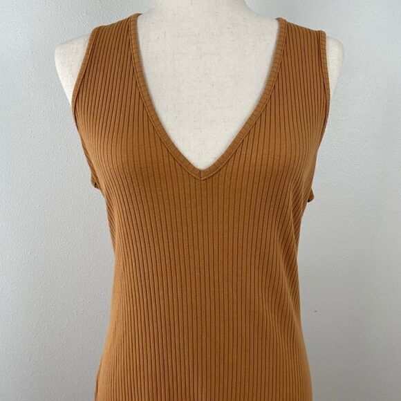 NWT Gibsonlook Sleeveless V-Neck Midi Dress Size L - Picture 2 of 8